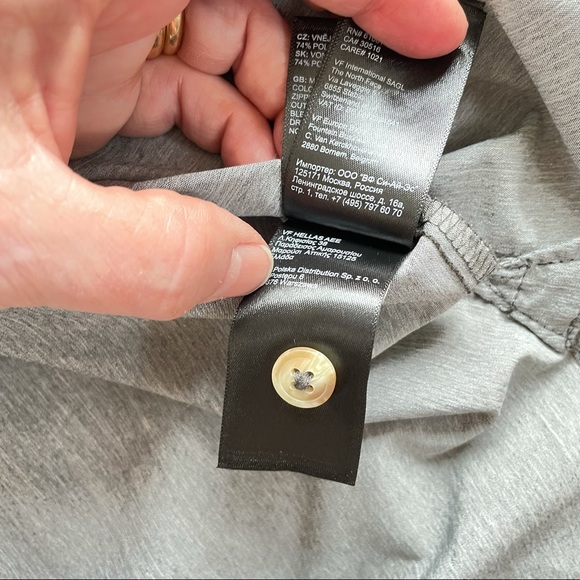 The North Face Stevie Button Down Tunic Length Shirt - Picture 12 of 16